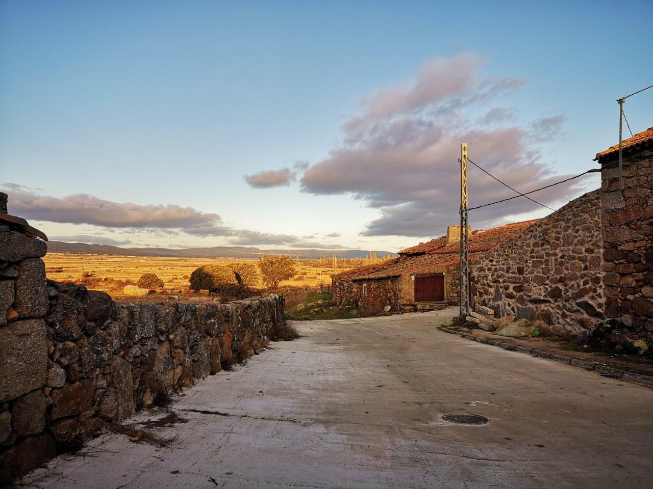 La Cantina Paredes